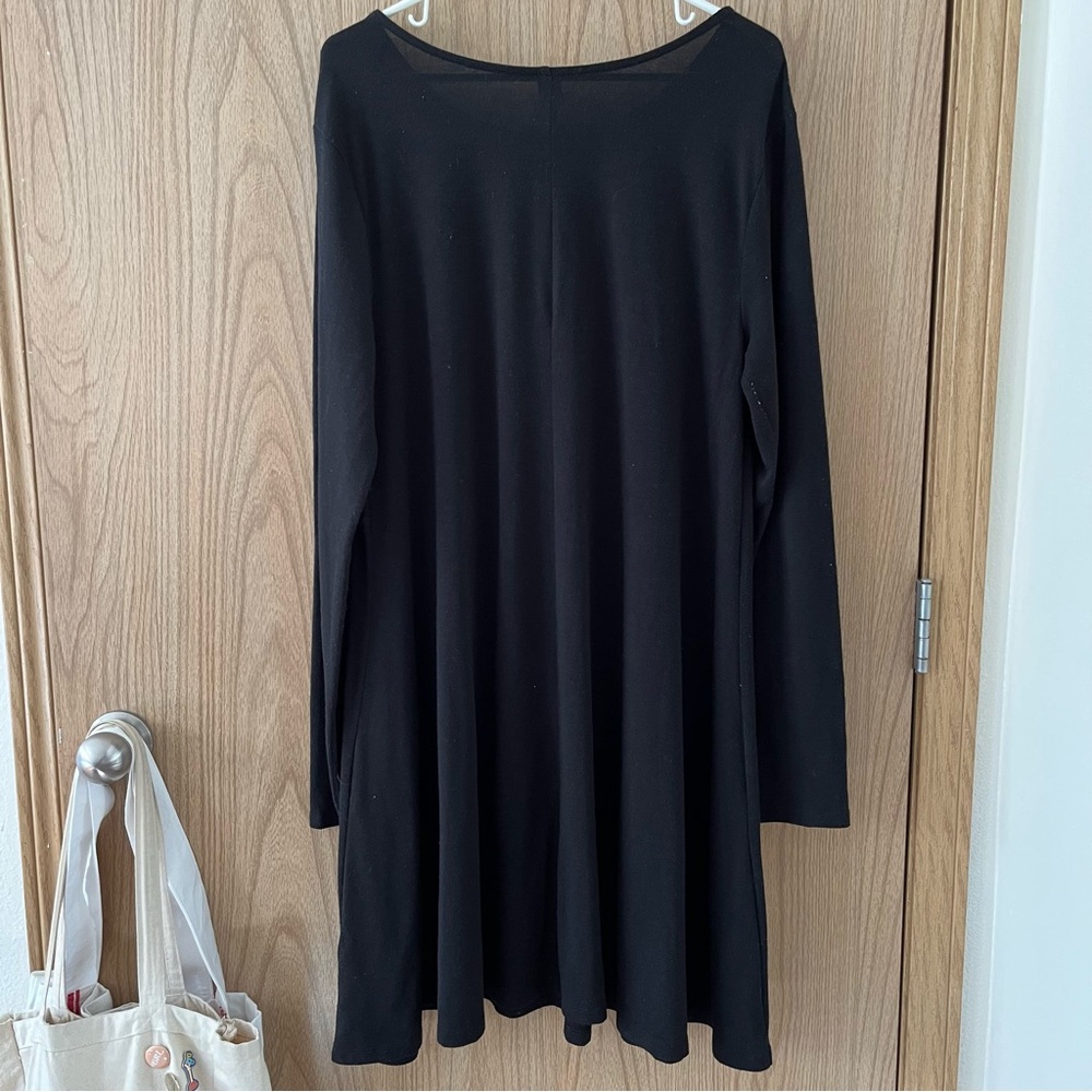 Old Navy Long Sleeve Swing Dress - Black - Picture 5 of 7